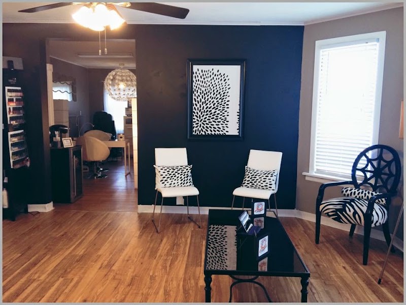 Stephanie's Image Designers, beauty salon in Clinton, IA, photo 6 of 10
